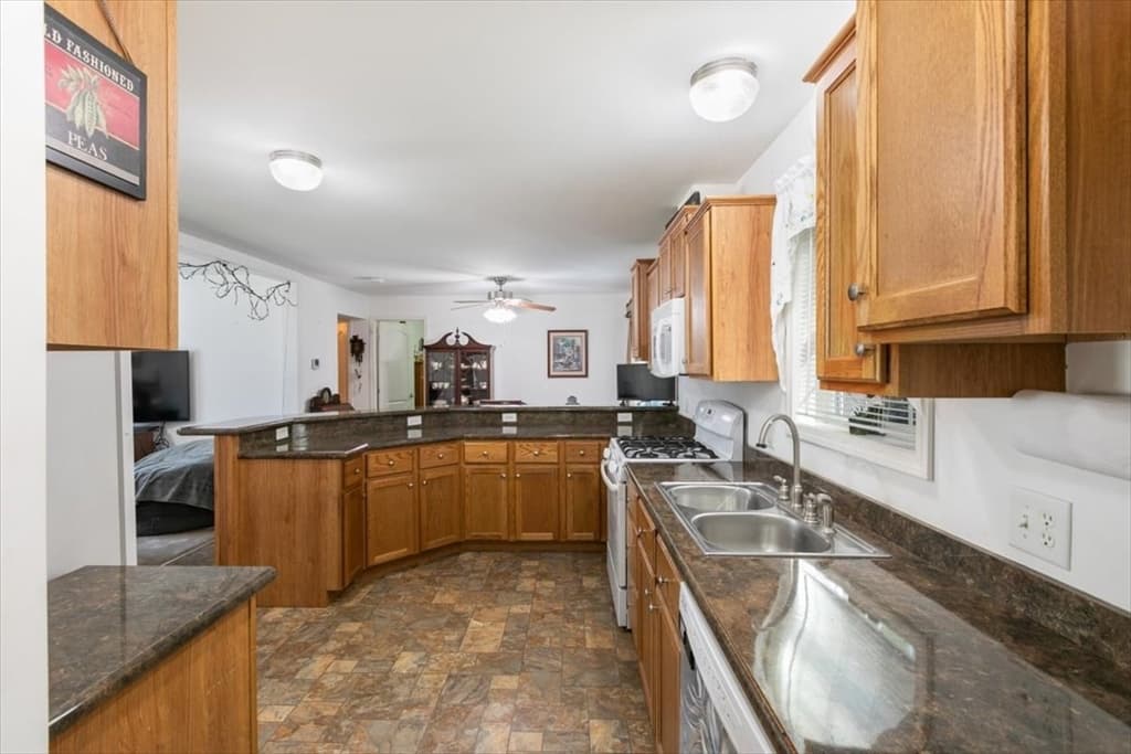 25 Ridgefield Dr., Nashua NH 03062 photo 11