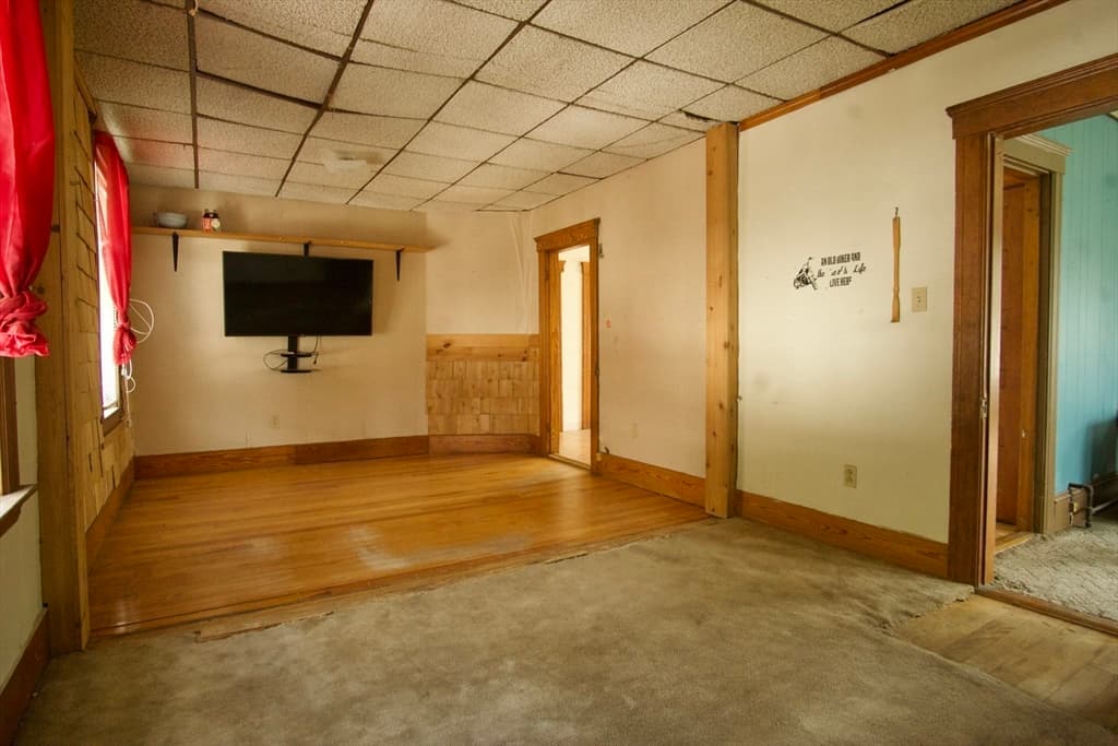 3 Family at 696 Grafton St, Worcester MA 01604, photo 5 of 14