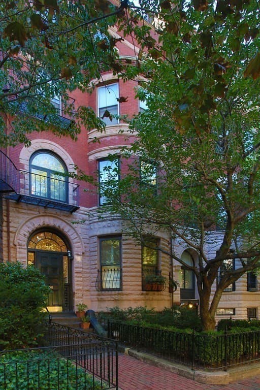 Condominium at 258 Marlborough # 2R, Boston MA 02116, photo 2 of 22