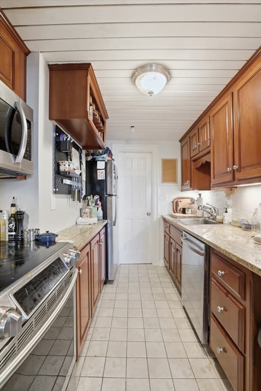 Condominium at 258 Marlborough # 2R, Boston MA 02116, photo 16 of 22