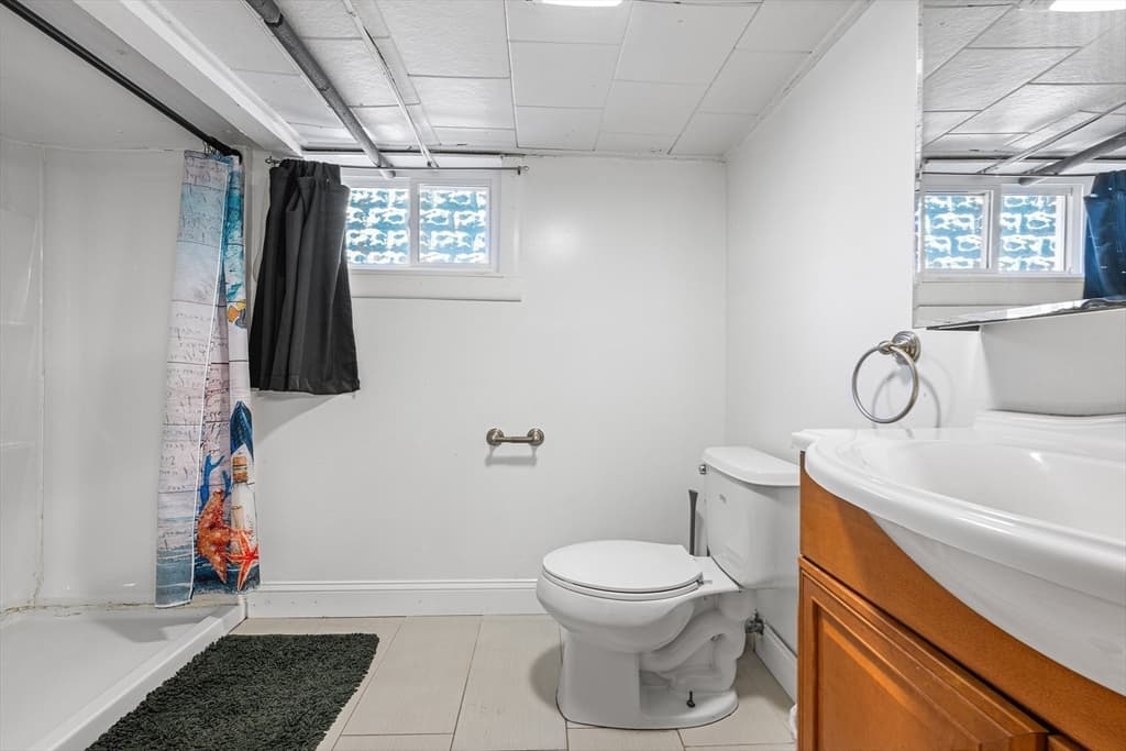 Single Family Residence at 546 Shirley St, Winthrop MA 02152, Winthrop, photo 36 of 39