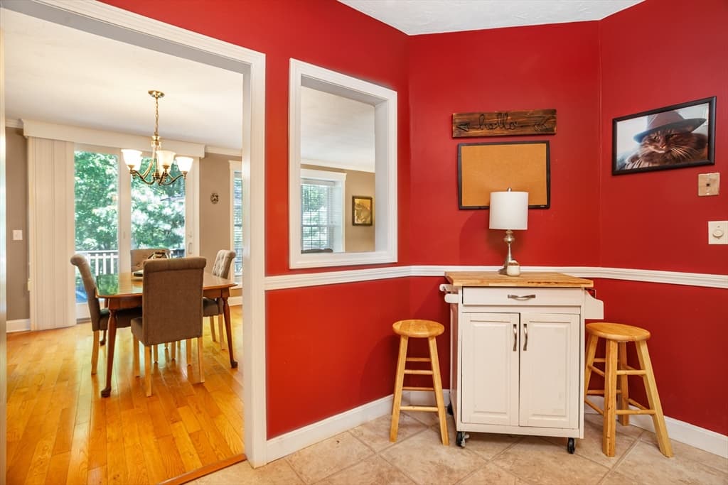 Condominium at 909 Ridgefield Cir # 909C, Clinton MA 01510, Clinton, photo 6 of 40