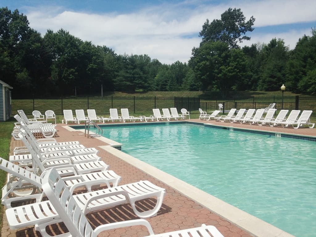 Condominium at 909 Ridgefield Cir # 909C, Clinton MA 01510, Clinton, photo 36 of 40