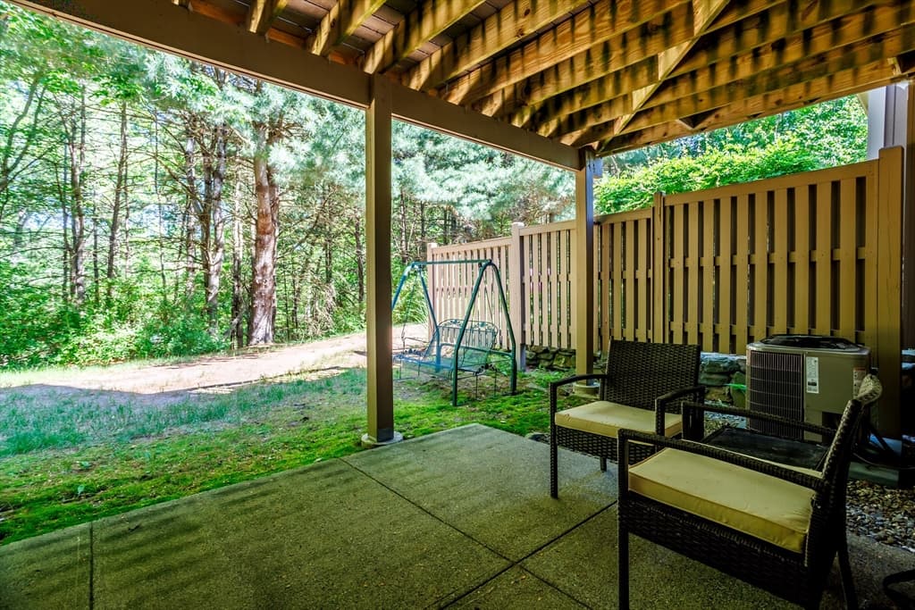 Condominium at 909 Ridgefield Cir # 909C, Clinton MA 01510, Clinton, photo 33 of 40
