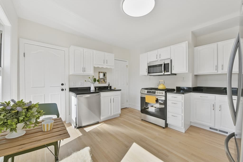 94 Cushing # 3, Waltham MA 02453 photo 4