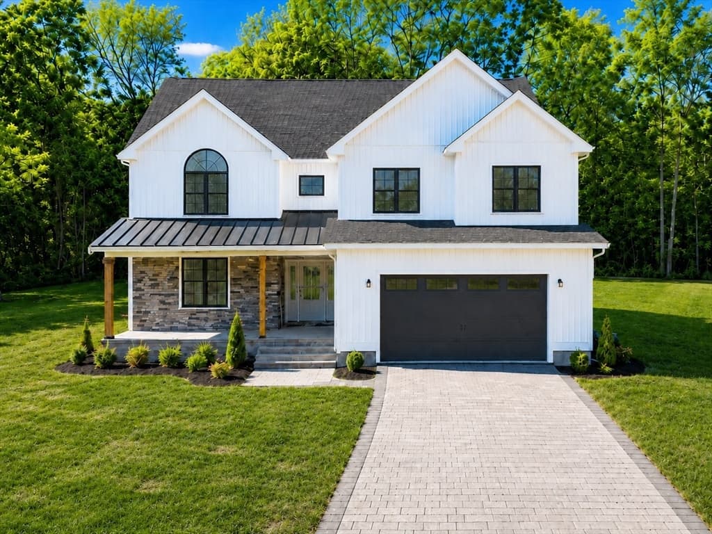 6 Hadley Heights Way, Freetown MA 02702