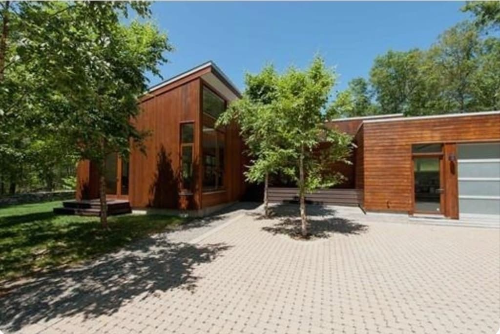 4 Solstice Way, Sharon MA 02067