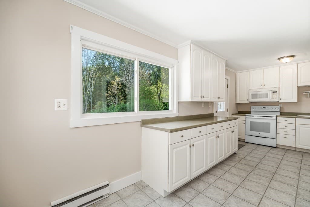 Single Family Residence at 18 Traverse Street, Gloucester MA 01930, Gloucester, photo 23 of 41