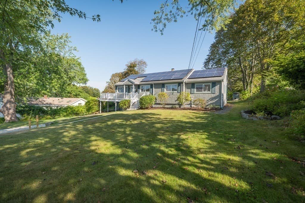Single Family Residence at 18 Traverse Street, Gloucester MA 01930, Gloucester, photo 4 of 41