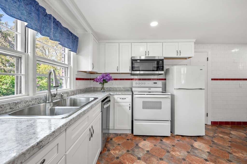 Single Family Residence at 129 Belmont Road, Harwich MA 02671, Harwich, photo 25 of 38