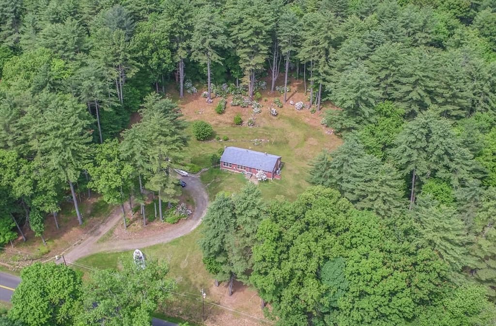 477 River Road, Deerfield MA 01342 photo 2