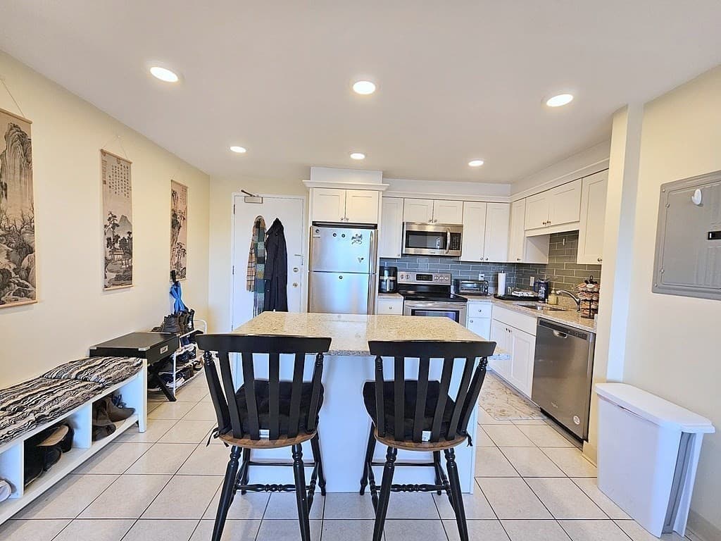 Condominium at 29 Concord Ave # 614, Cambridge MA 02138, Cambridge, photo 10 of 24