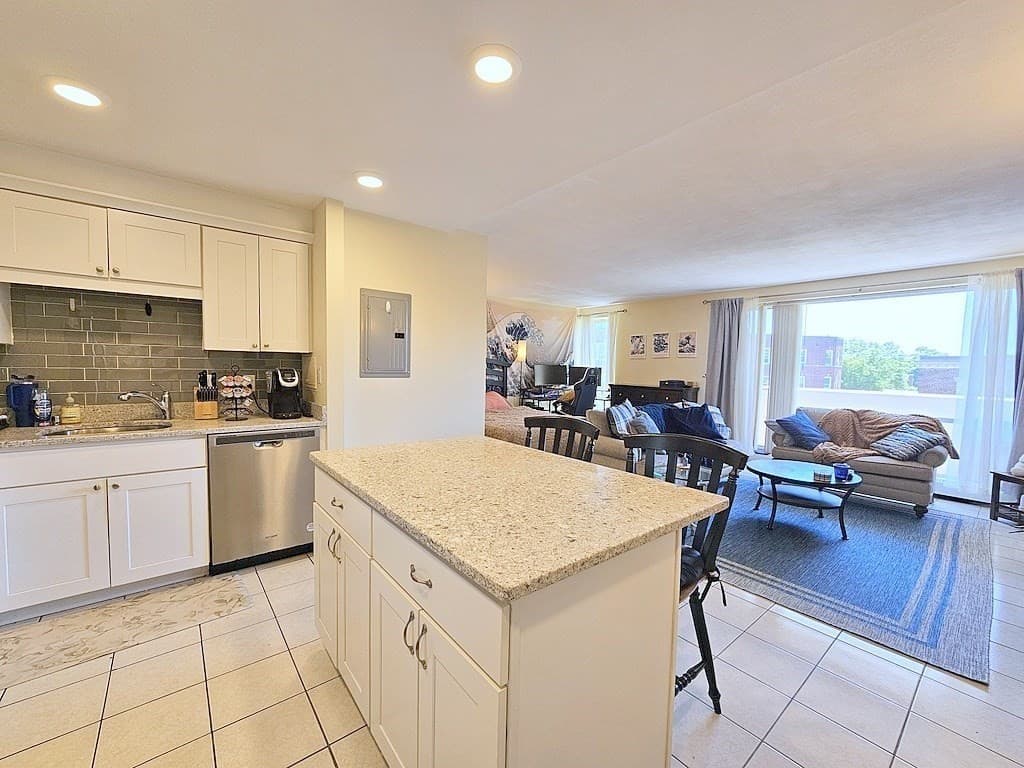 Condominium at 29 Concord Ave # 614, Cambridge MA 02138, Cambridge, photo 8 of 24