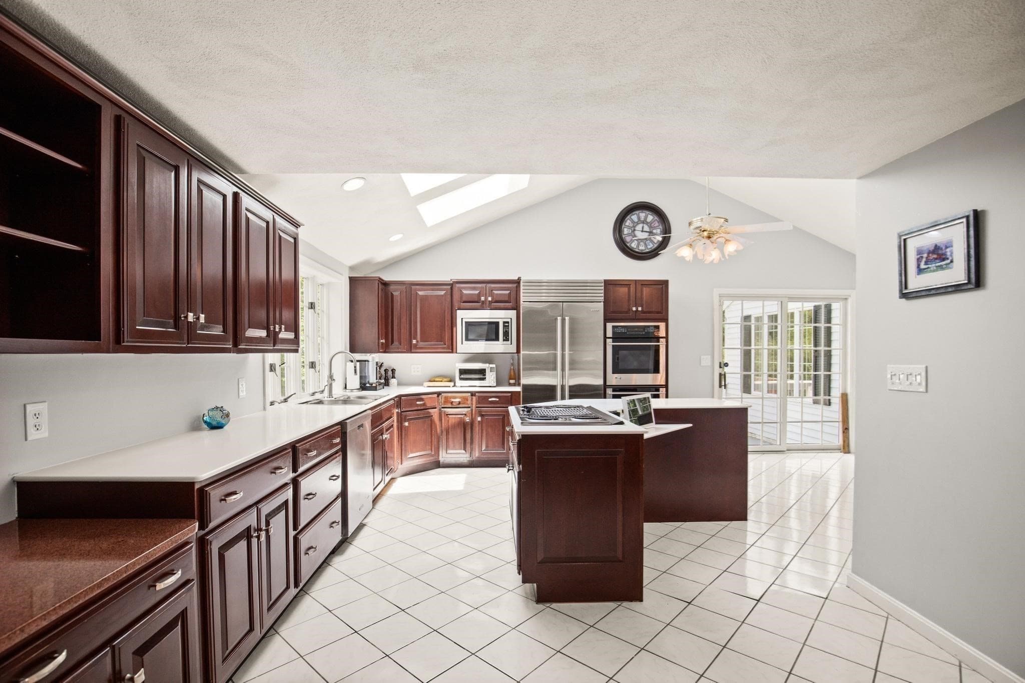 Single Family Residence at 4 Pentucket Ln, Danvers MA 01923, Danvers, photo 26 of 41