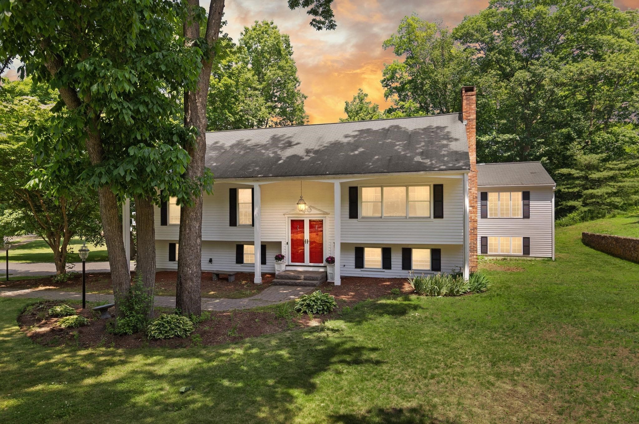 4 Pentucket Ln, Danvers MA 01923