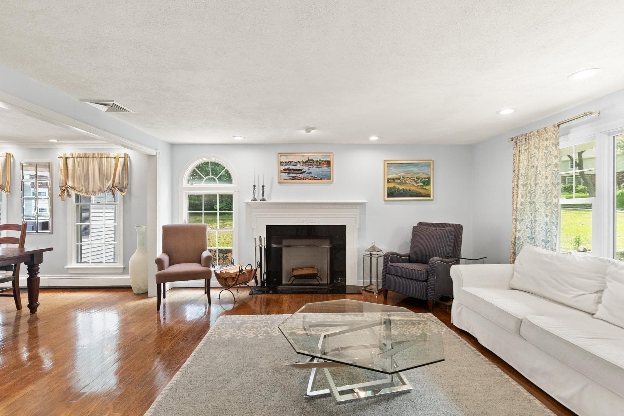 Single Family Residence at 4 Pentucket Ln, Danvers MA 01923, Danvers, photo 10 of 41