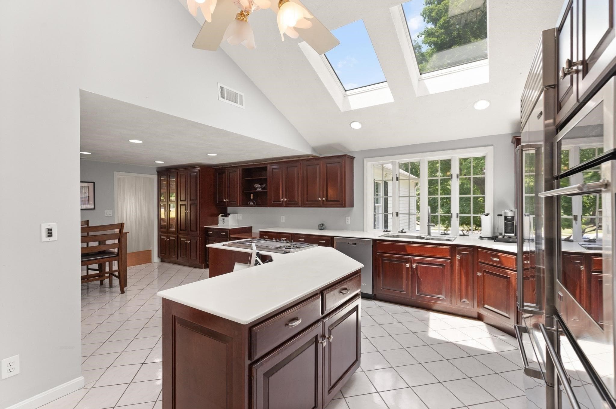 Single Family Residence at 4 Pentucket Ln, Danvers MA 01923, Danvers, photo 25 of 41