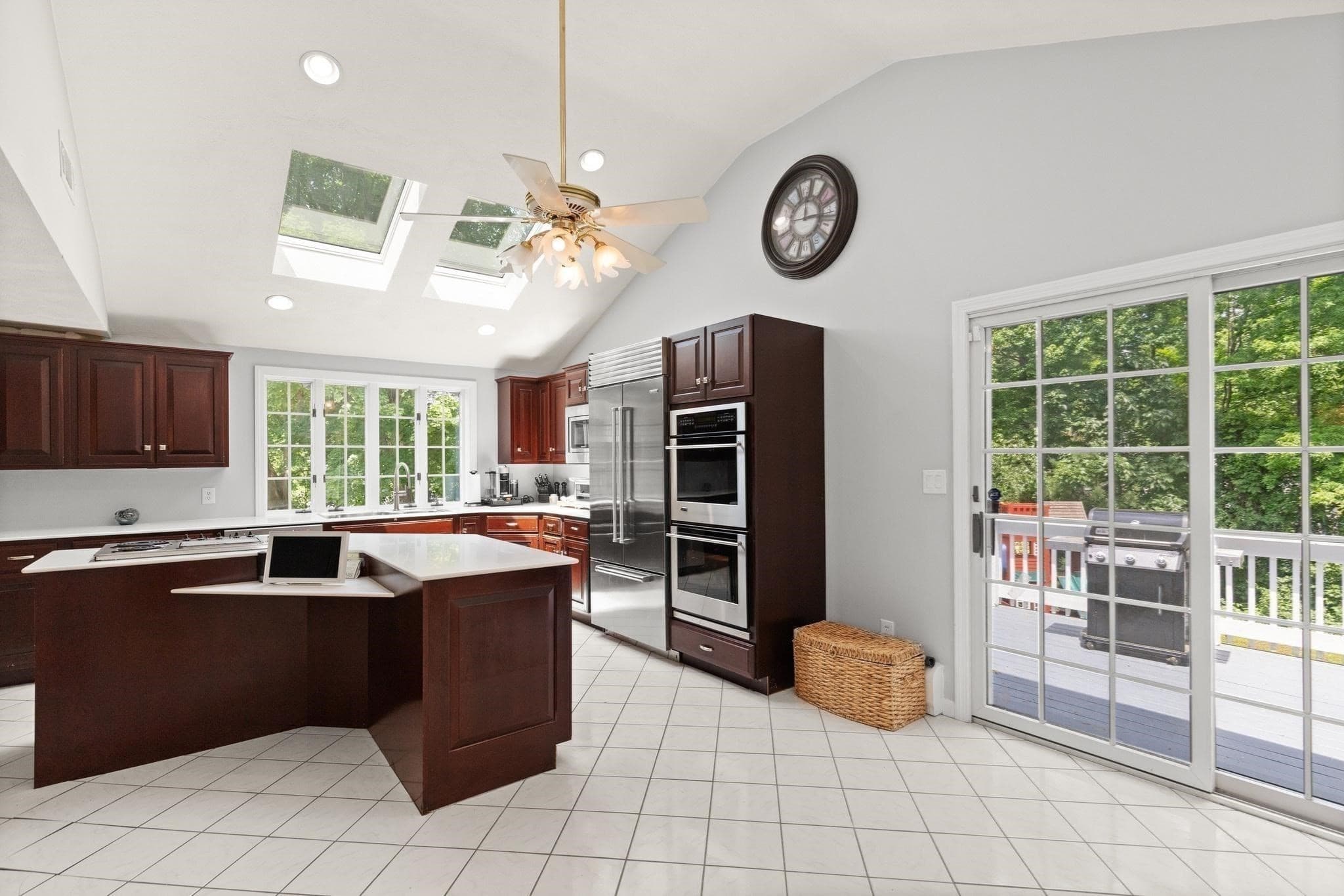 Single Family Residence at 4 Pentucket Ln, Danvers MA 01923, Danvers, photo 21 of 41