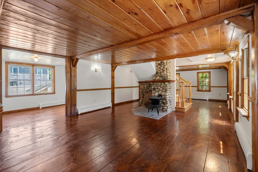 Single Family Residence at 17 Stafford St, Plymouth MA 02360, Plymouth, photo 4 of 41