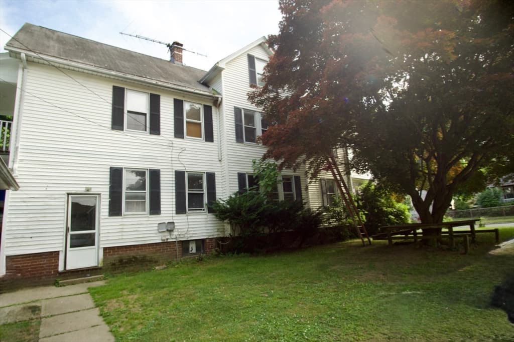 59-61 Carlisle St, Springfield MA 01109 photo 10