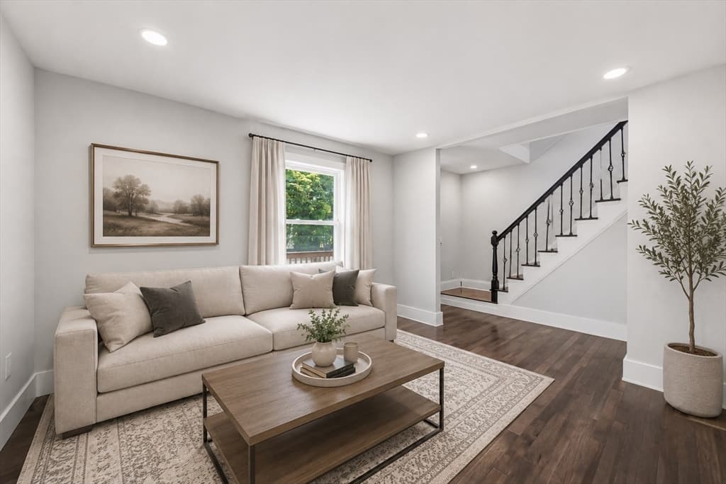 38 S Lincoln, Haverhill MA 01835