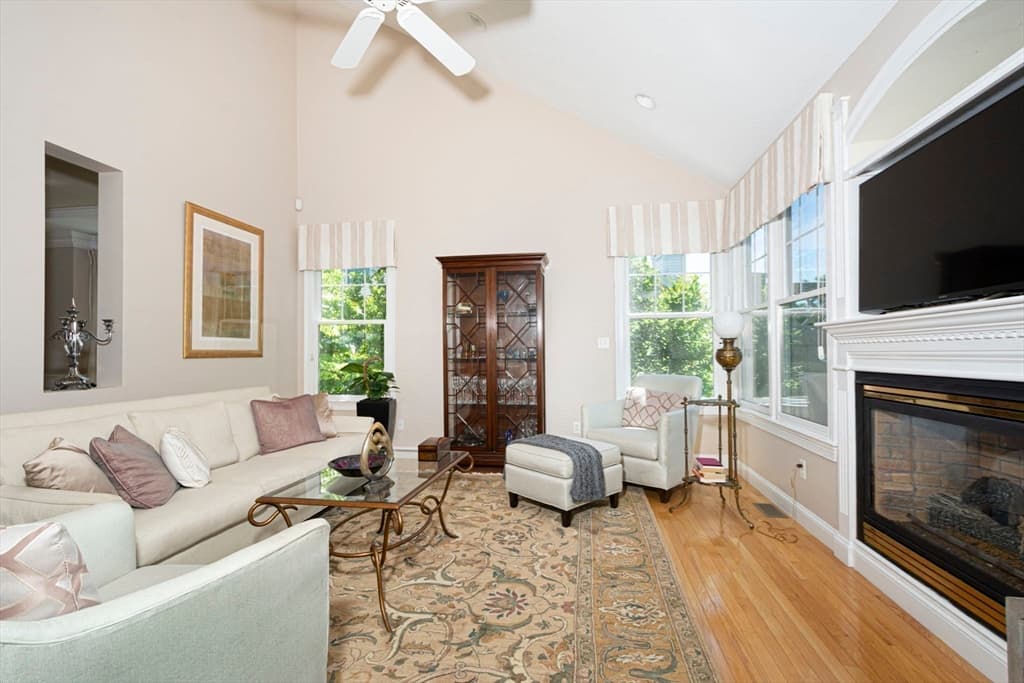53 Carriage Hill # 53, Southborough MA 01772 photo 5