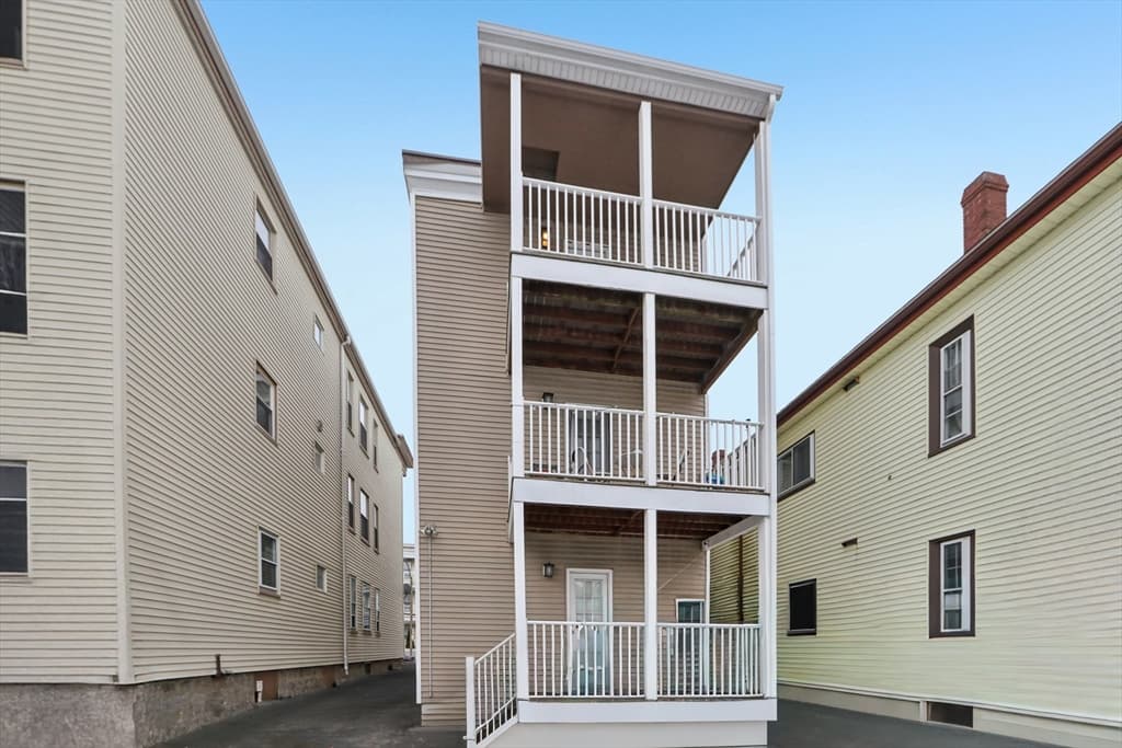 Condominium at 1048 Saratoga St # 3, Boston MA 02128, Boston, photo 24 of 26