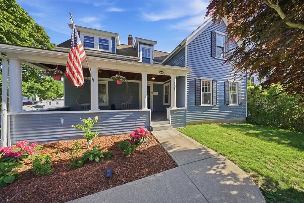 131 Pearl St, Gardner MA 01440
