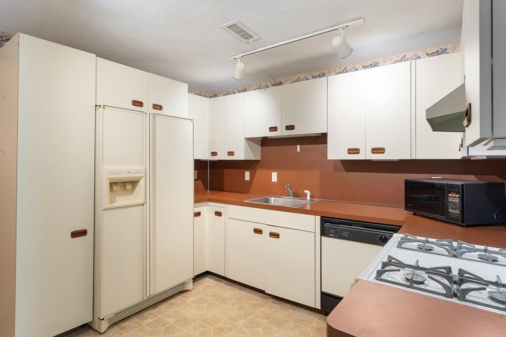 225 Lincoln St. # B5, Duxbury MA 02332 photo 7