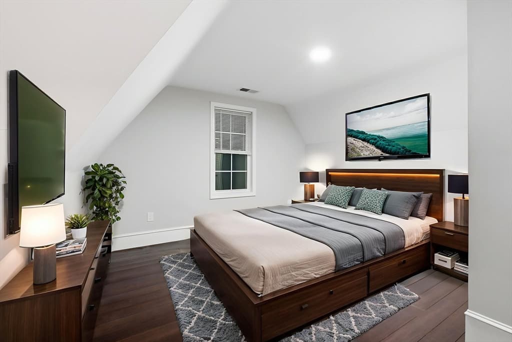 Condominium at 318 Concord Ave # 2, Cambridge MA 02138, photo 29 of 32