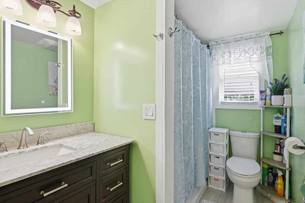 140 Ruskin St, Chicopee MA 01020 photo 19