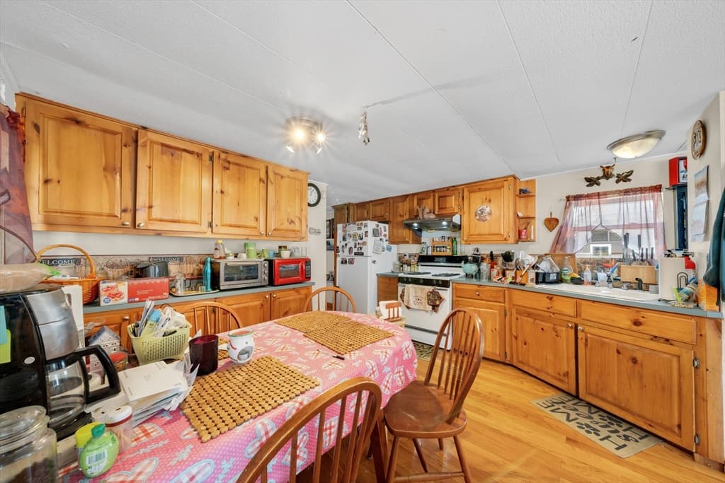 154 Newbury St # 26, Peabody MA 01960 photo 6