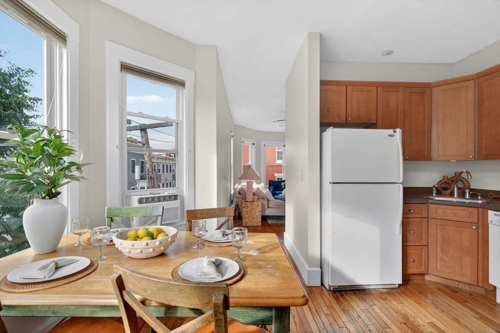 Condominium at 118 High St # 9, Boston MA 02129, Boston, photo 7 of 22
