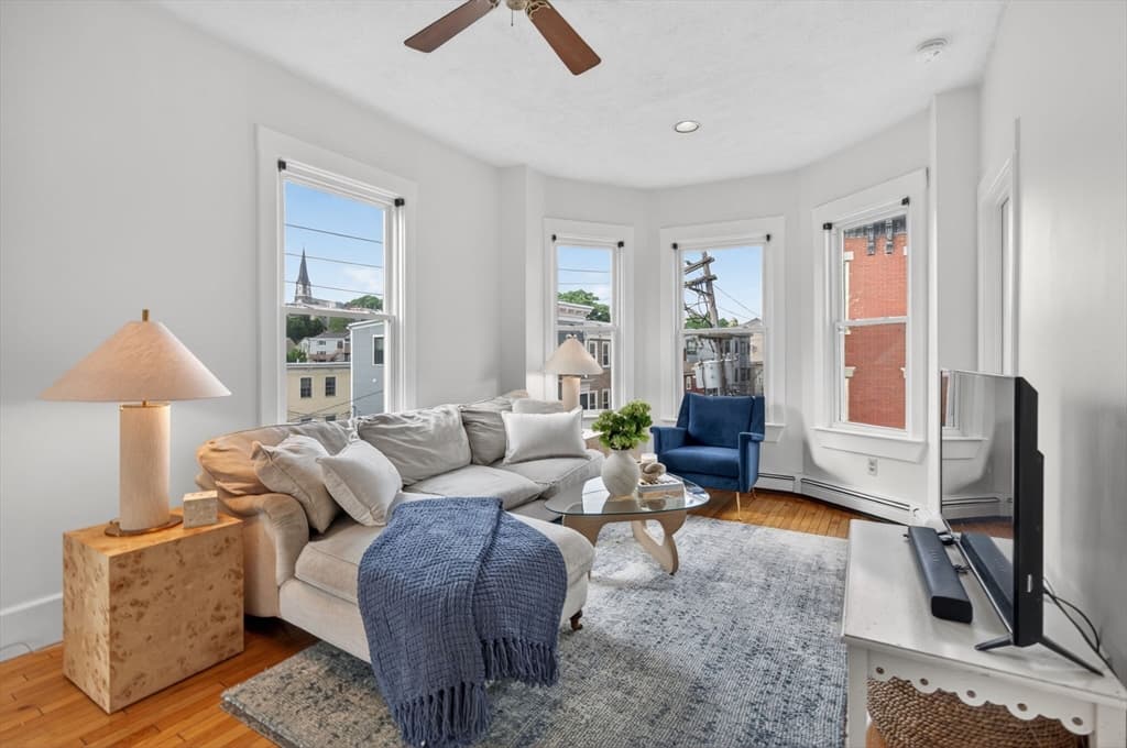 118 High St # 9, Boston MA 02129
