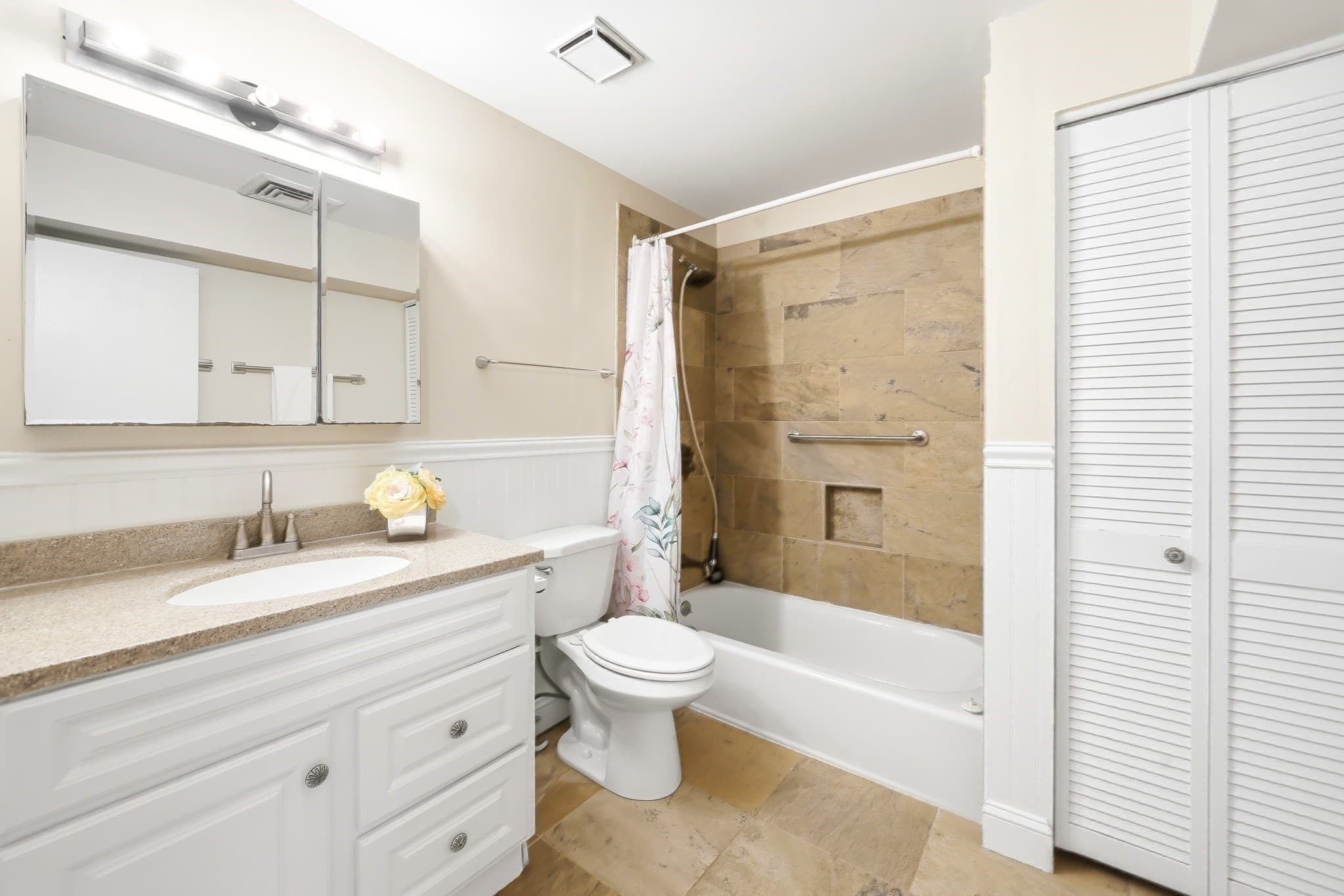 Condominium at 1475 Massachusetts Ave # 463, Lexington MA 02420, Lexington, photo 26 of 42