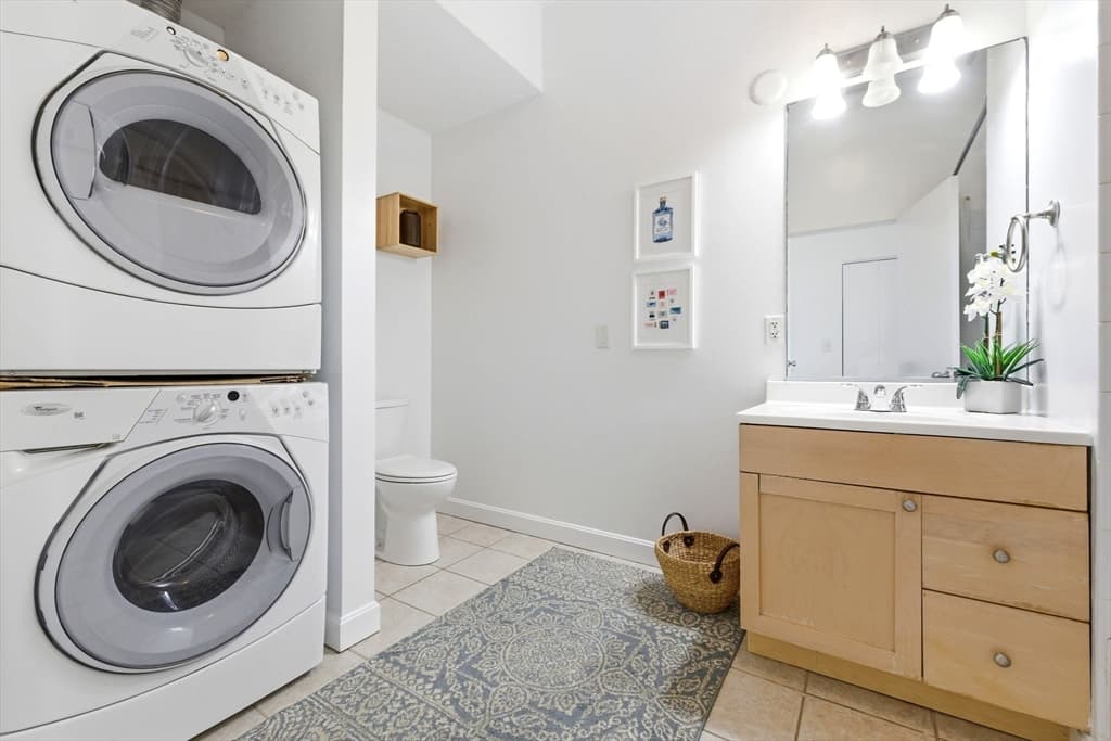 Condominium at 156 Chelsea Street # 201, Boston MA 02128, Boston, photo 17 of 23