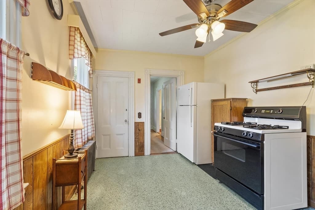 140 Lake View Ave, Lynn MA 01904 photo 15