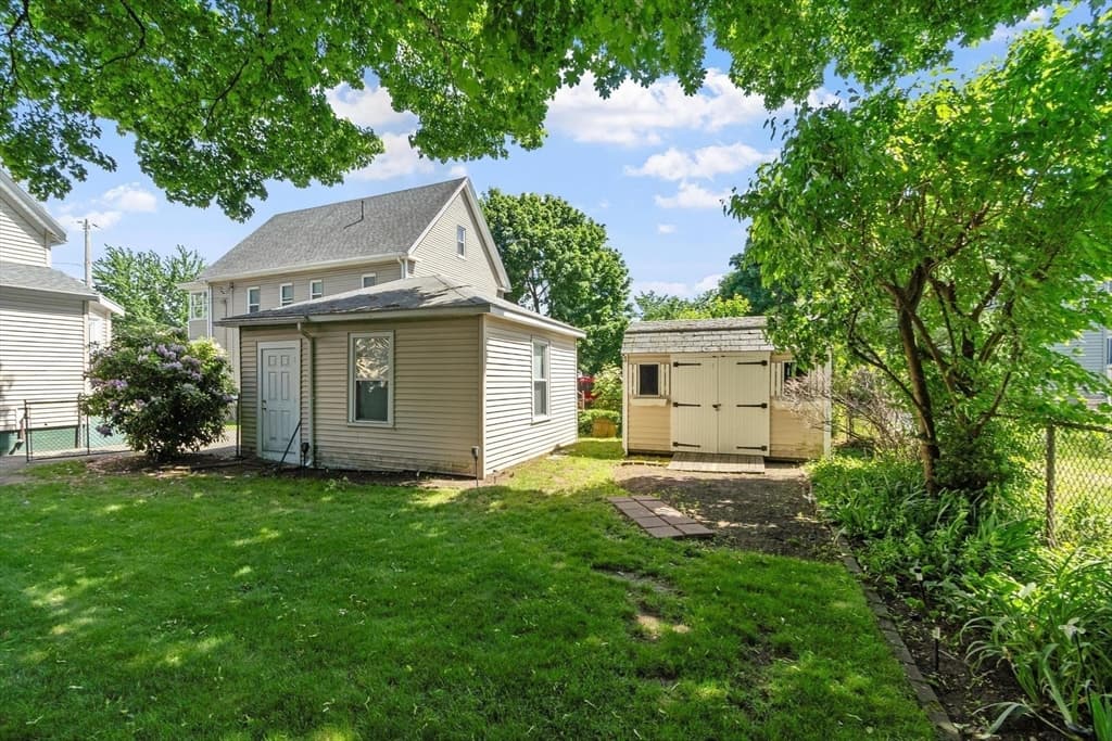 140 Lake View Ave, Lynn MA 01904 photo 29