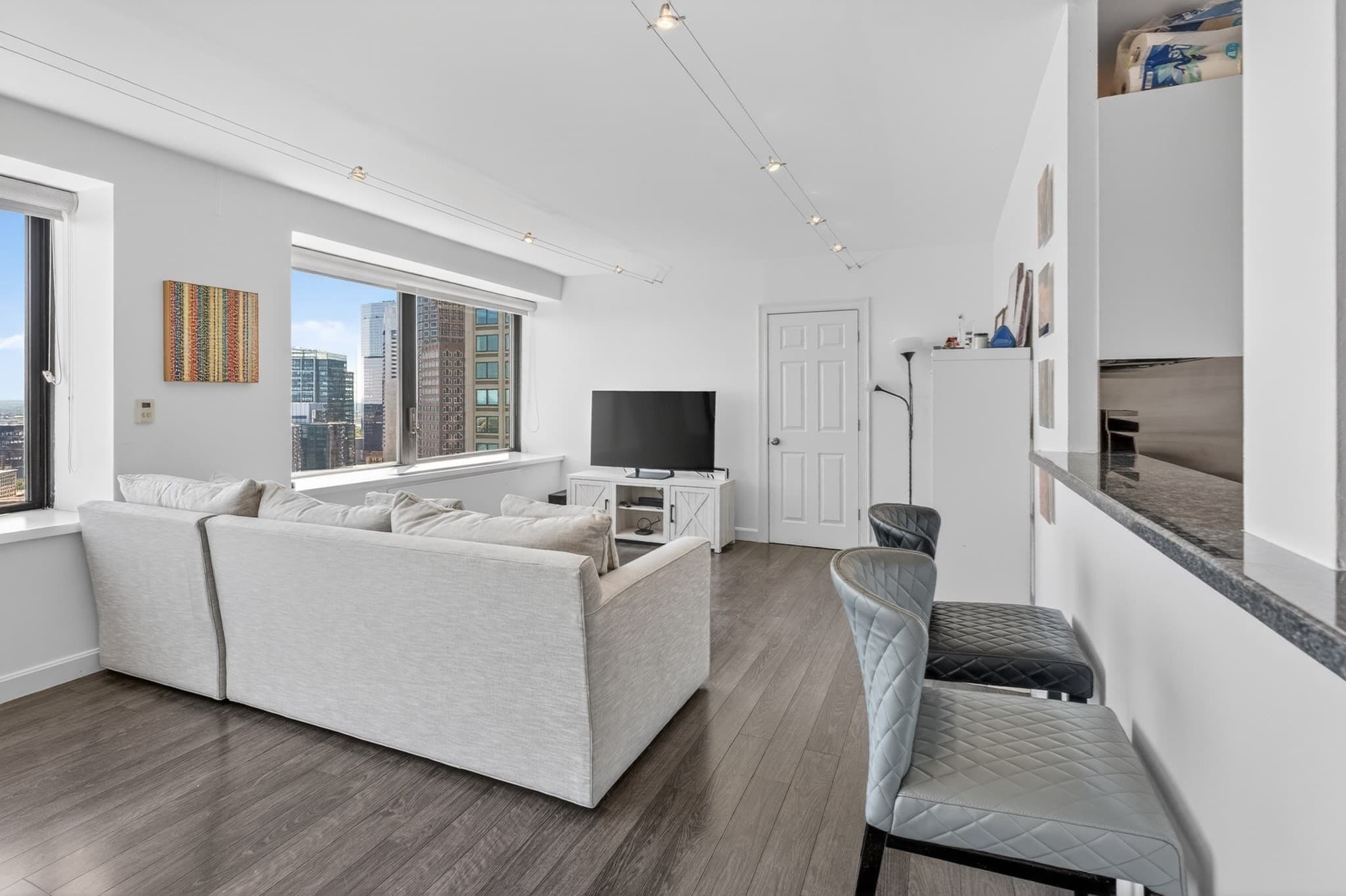 Condominium at 85 East India Row # 33E, Boston MA 02110, photo 5 of 14