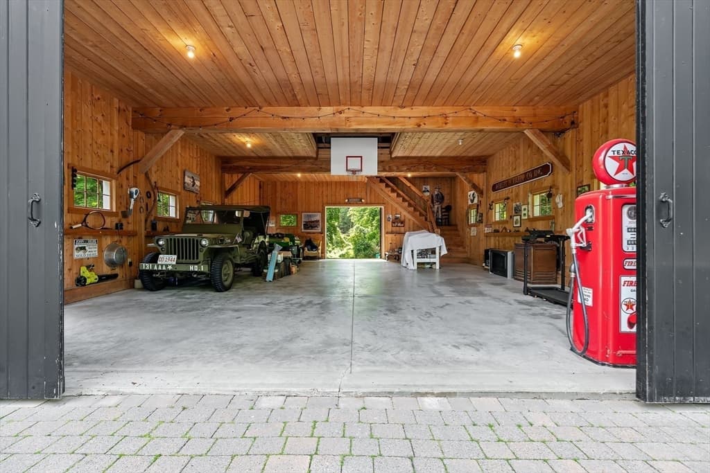 11 Concord Road, Wayland MA 01778 photo 30