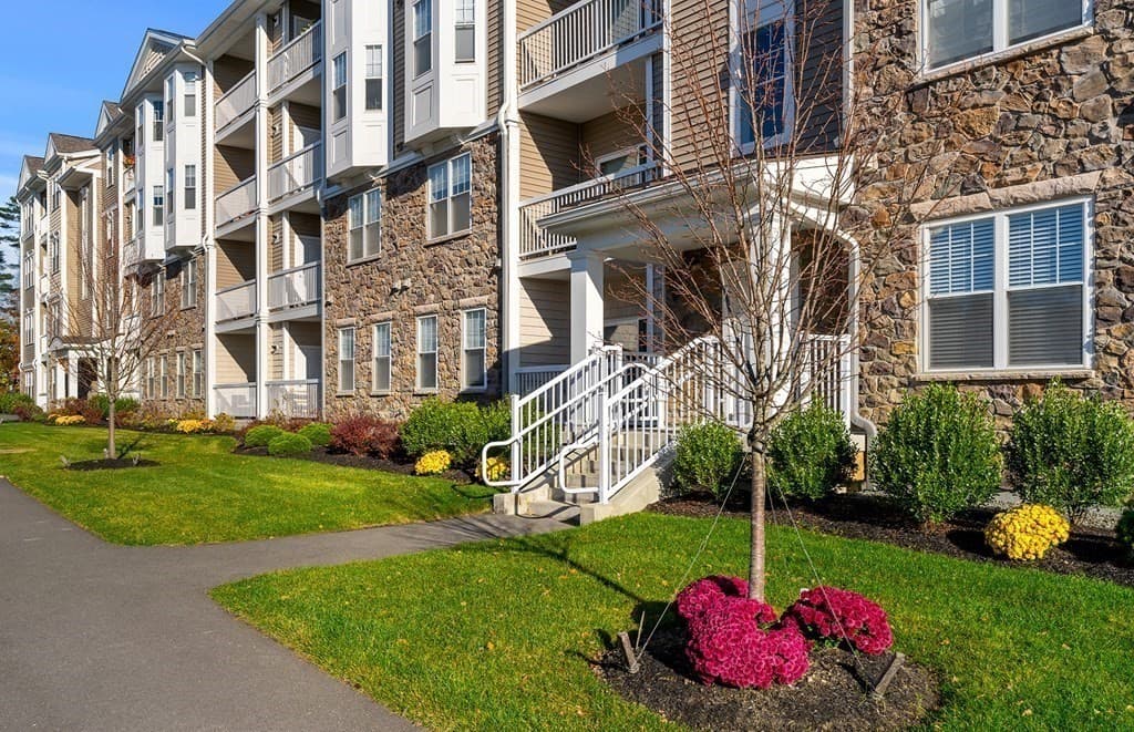 Condominium at 320 Martins Landing # 2310, North Reading MA 01864, North Reading, photo 18 of 31