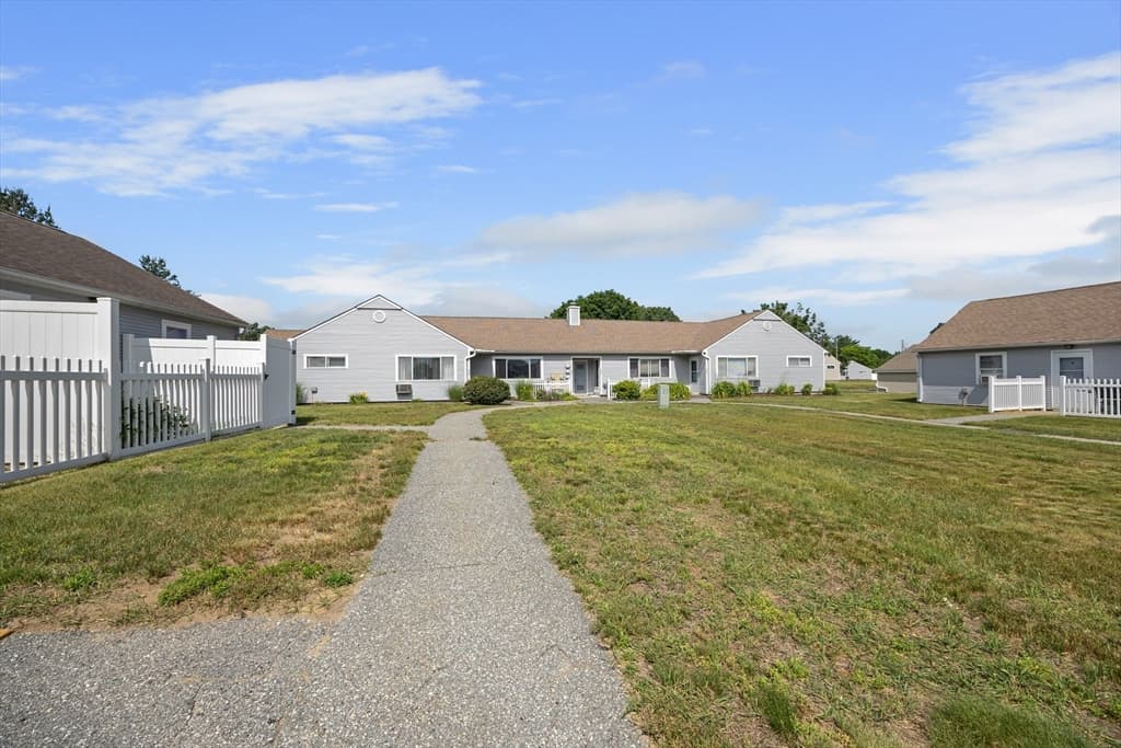 22 Fredette St # 22, Chicopee MA 01022 photo 22