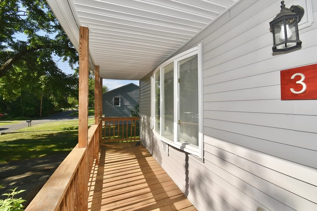 3 Vineland Ave, East Longmeadow MA 01028 photo 5