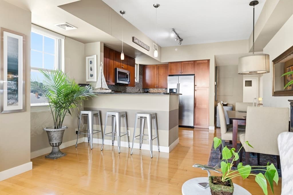 Condominium at 550 Pleasant Street # 411, Winthrop MA 02152, Winthrop, photo 10 of 27