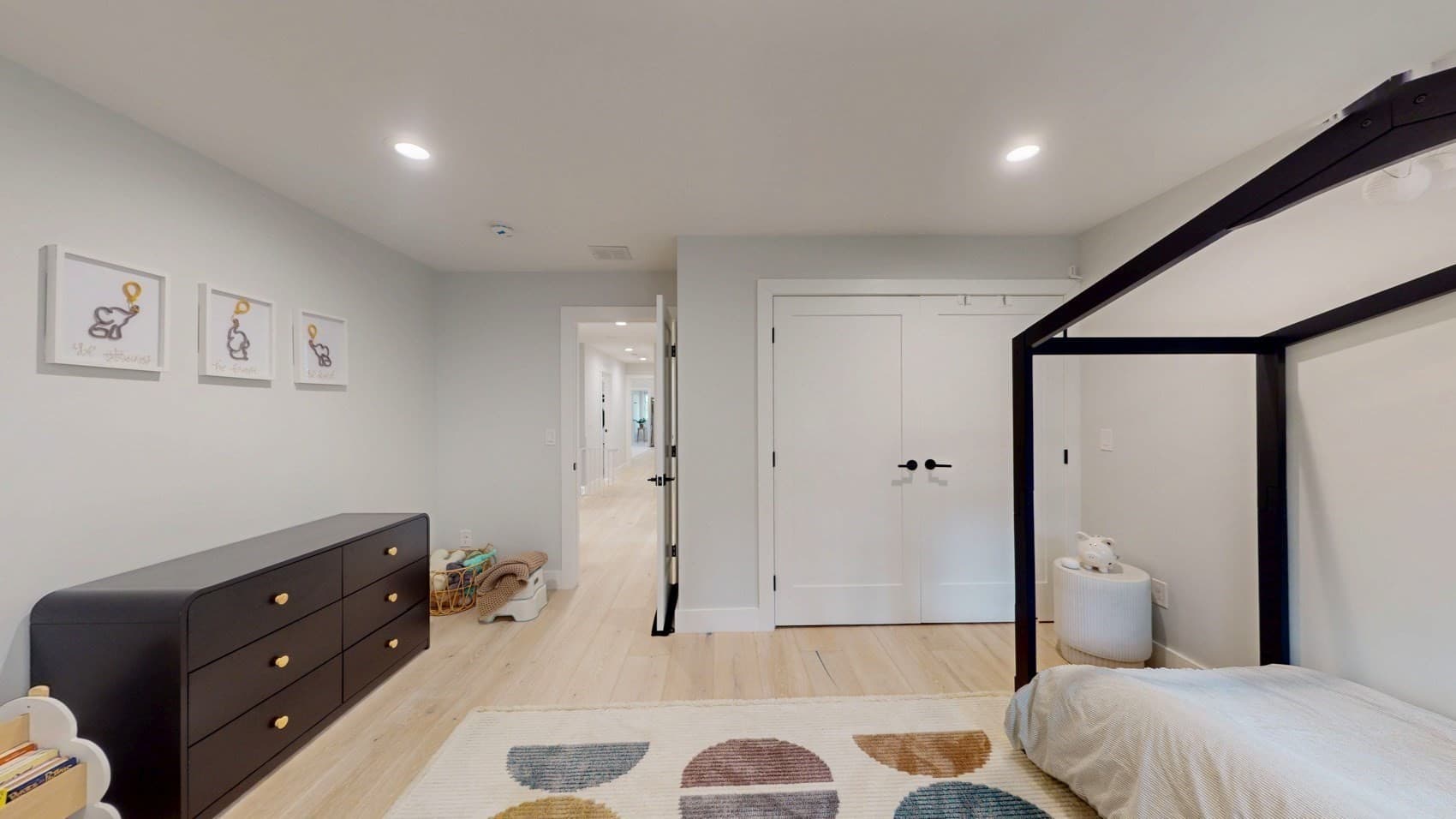 Single Family Residence at 4 Lincoln Ct, Medfield MA 02052, Medfield, photo 24 of 42