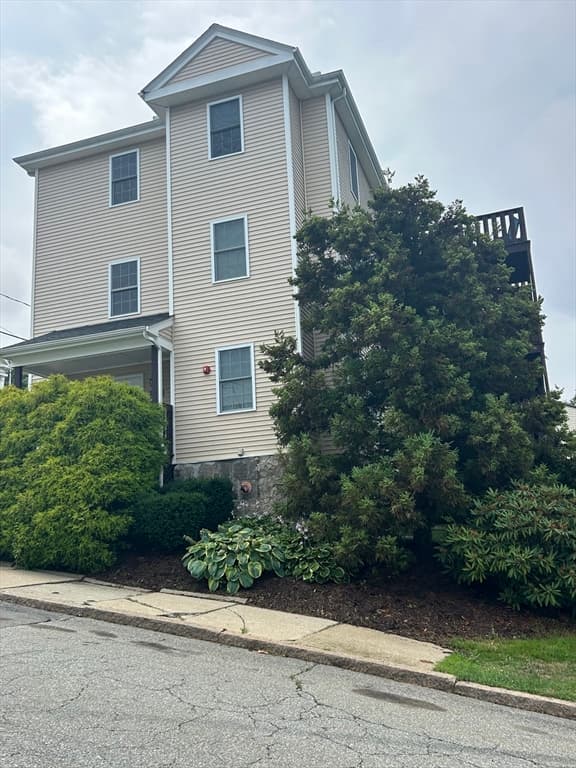 Condominium at 131 Stewart # 3B, Fall River MA 02720, photo 20 of 20
