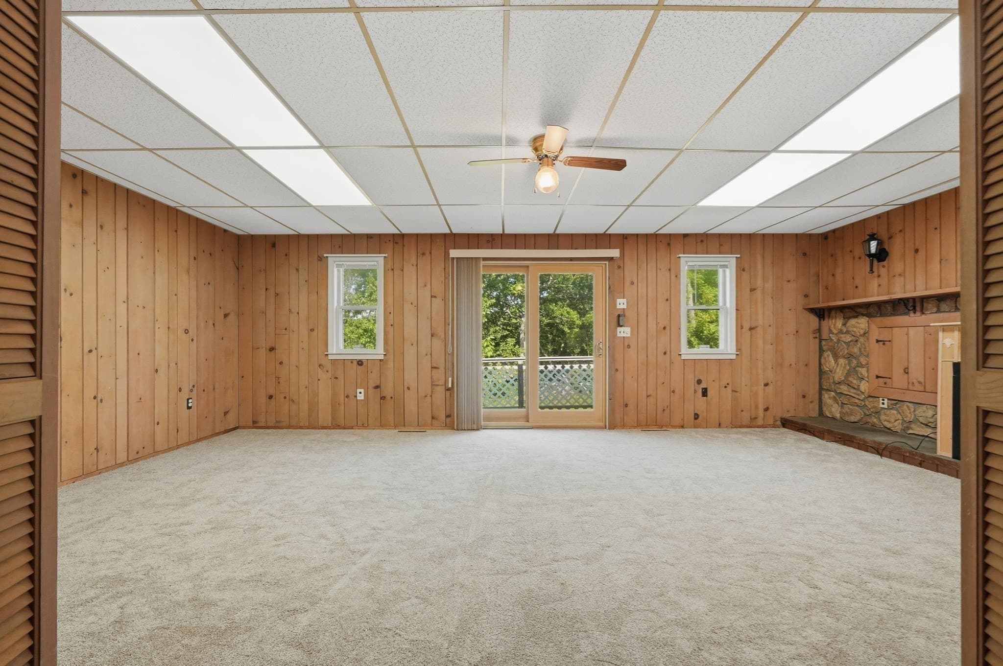 Single Family Residence at 272 Glen Charlie Rd, Wareham MA 02538, photo 13 of 39