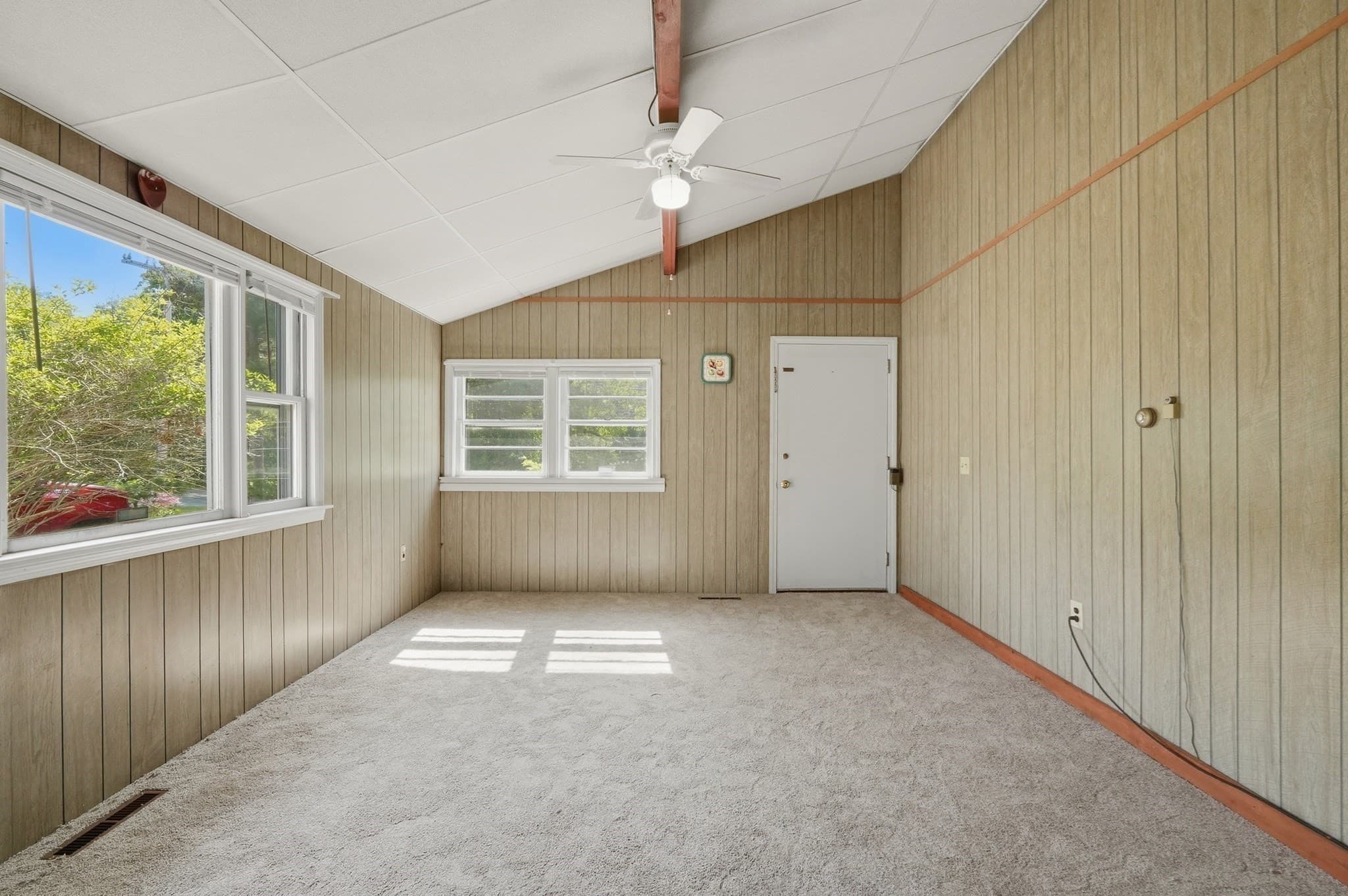 Single Family Residence at 272 Glen Charlie Rd, Wareham MA 02538, photo 19 of 39