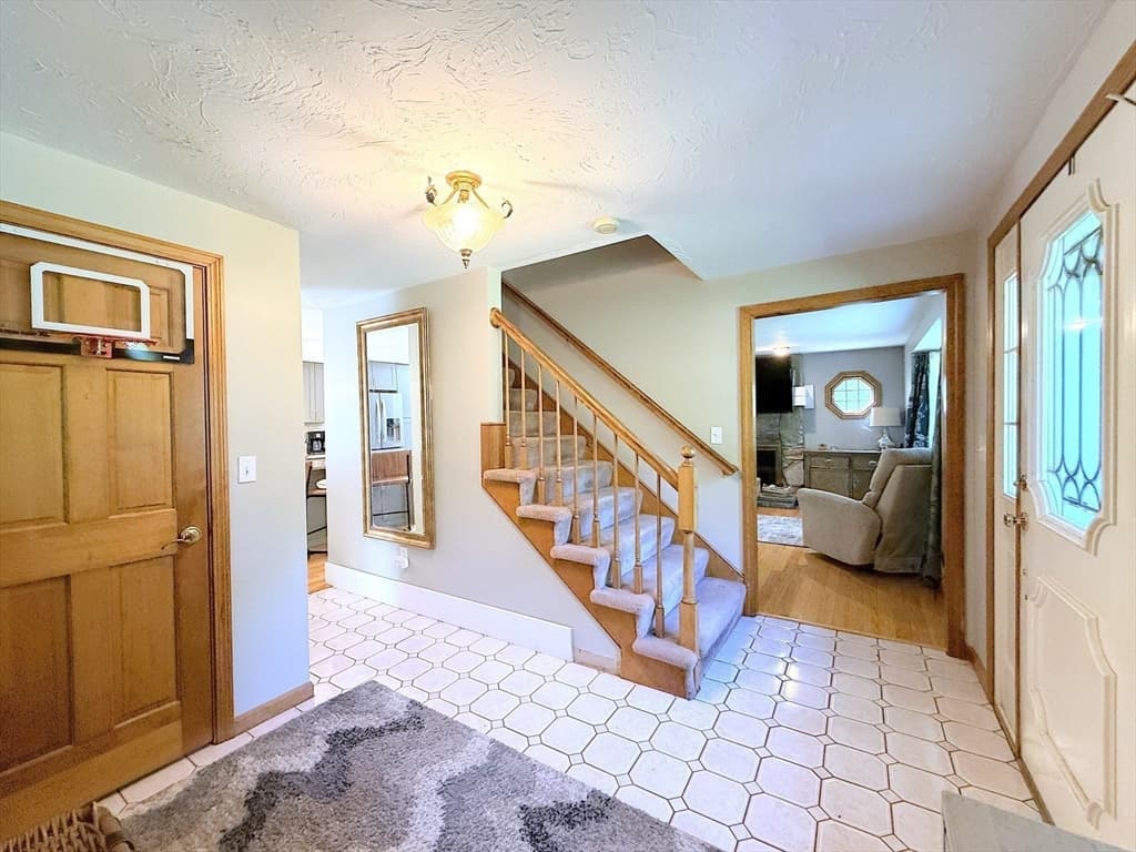 Single Family Residence at 23 Bellstone Dr, Bellingham MA 02019, Bellingham, photo 16 of 36