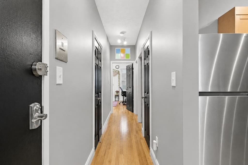 Condominium at 881 Harrison Ave # 1, Boston MA 02118, photo 7 of 23